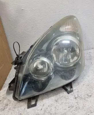 Toyota Corolla Verso AR10 Headlight/headlamp