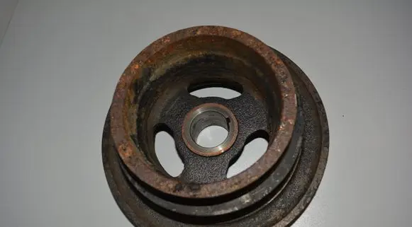 BMW X5 E53 Crankshaft pulley 7513862
