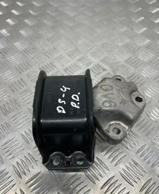 Citroen DS4 Engine mount bracket 9636270080 9626583980 0811