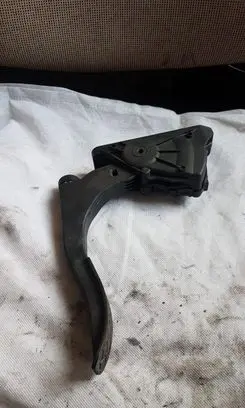 Audi A6 S6 C6 4F Accelerator throttle pedal 4F1723523B