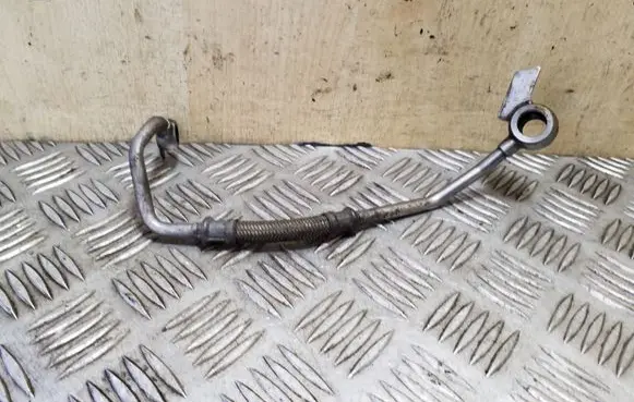 Citroen C4 Grand Picasso Turbo turbocharger oiling pipe/hose