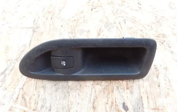 Renault Laguna II Quarter vent window switch 8200016013