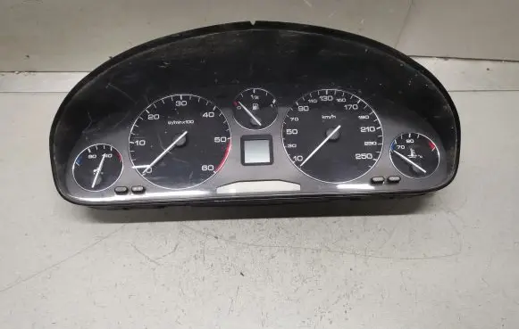 Speedometer (instrument cluster)