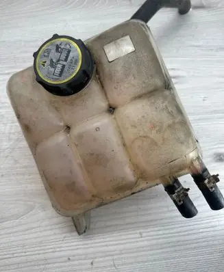 Ford C-MAX I Coolant expansion tank/reservoir 3M5H8K218