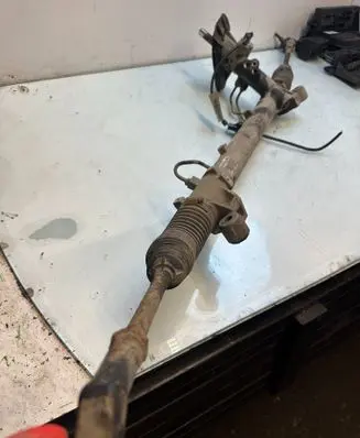 Ford Focus C-MAX Steering rack 34013127