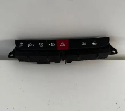 Fiat 500L A set of switches 735571363 735575217 F330204201