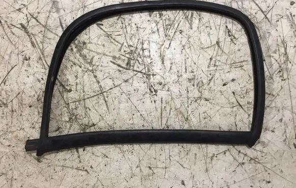 Fiat Ducato Rubber seal front coupe door window B386