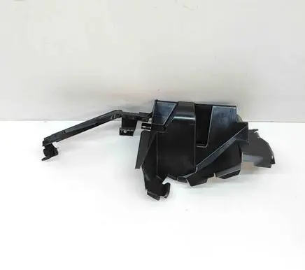 Toyota Highlander XU50 Intercooler air guide/duct channel 16595F0550
