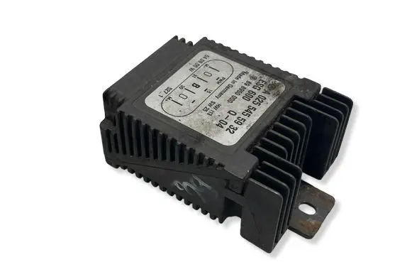 Mercedes-Benz SLK R170 Coolant fan relay A0255455932