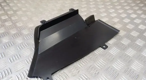Nissan Leaf II (ZE1) Intercooler air guide/duct channel 921825SH0B