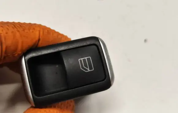 Mercedes-Benz E C207 W207 Electric window control switch A2049055502 10065654