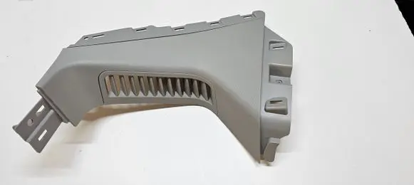 Jeep Grand Cherokee WL (D)pillar trim (top) 6XP10SA5AB