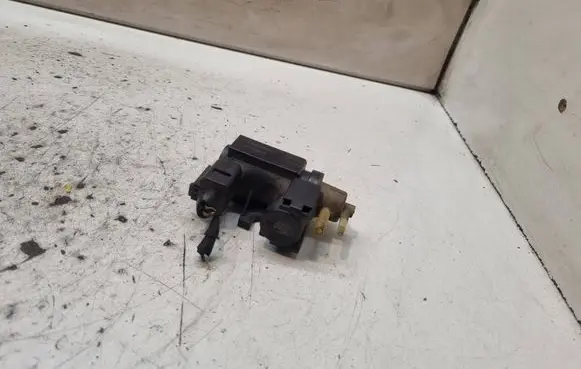 Volvo S80 Turbo solenoid valve 31293964 1293964