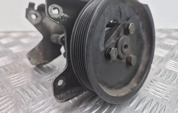 BMW 3 E46 Power steering pump 6753274