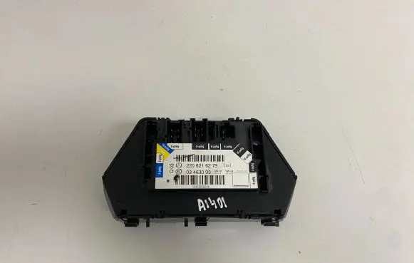Mercedes-Benz S W220 Door control unit/module 2208216279