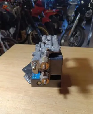 Citroen Xantia ABS Pump 06001C12014 E8A5C17F287 10094302014