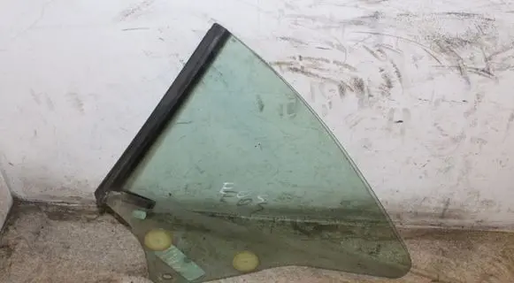 Volkswagen Eos Rear side window 1Q0845041F