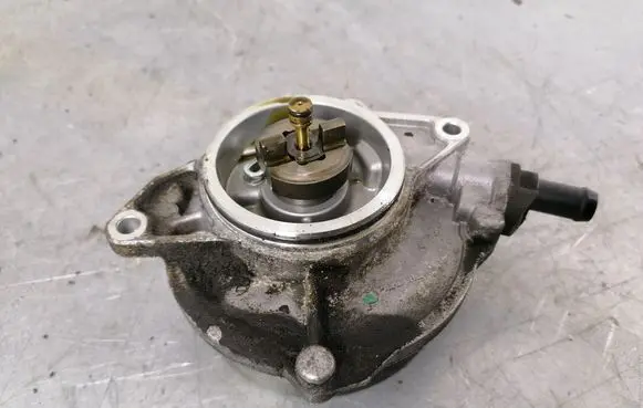 Audi A6 S6 C6 4F Vacuum pump 09T2670766 057145100AE