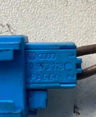 Volkswagen PASSAT CC Seat wiring loom 1T0973332