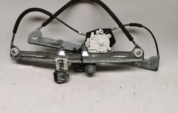 Mitsubishi Colt Front door window regulator with motor