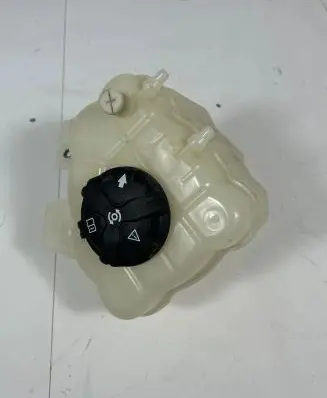 BMW iX Coolant expansion tank/reservoir 8474796