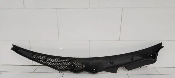 Mercedes-Benz E W212 Wiper trim A2128301213 0008555374 201206231322