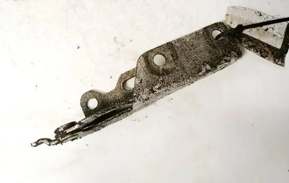 Mitsubishi Colt Engine bonnet/hood hinges mr959412