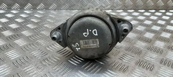 Mercedes-Benz E C207 W207 Engine mount bracket A2042405017