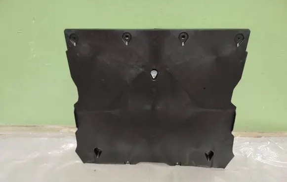 Tesla Model Y Engine splash shield/under tray 149915100B