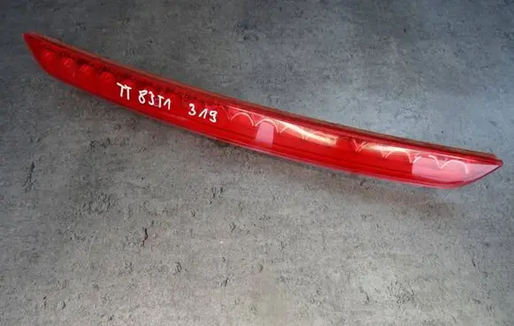 Audi TT TTS Mk2 Third/center stoplight 8J0945007