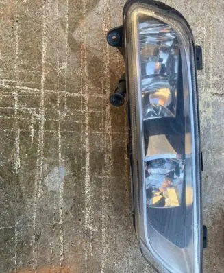 Volkswagen PASSAT B7 Front fog light 176623