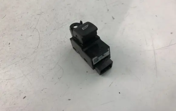 Volvo XC60 Electric window control switch 31433408