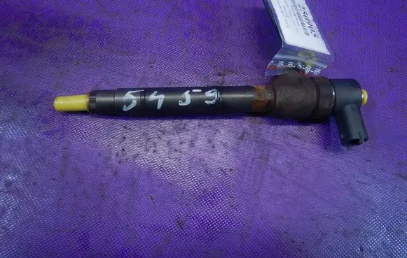 Hyundai Getz Fuel injector 