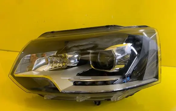 Volkswagen Multivan T5 Headlight/headlamp 7E5941015C