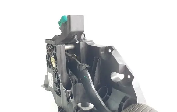 Renault Trafic III (X82) Brake pedal 465010176R 93868407
