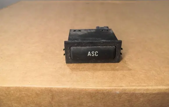 Traction control (ASR) switch