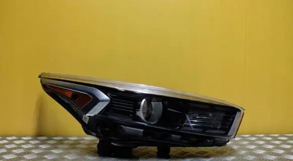 KIA Forte Headlight/headlamp M7921-64440 1678