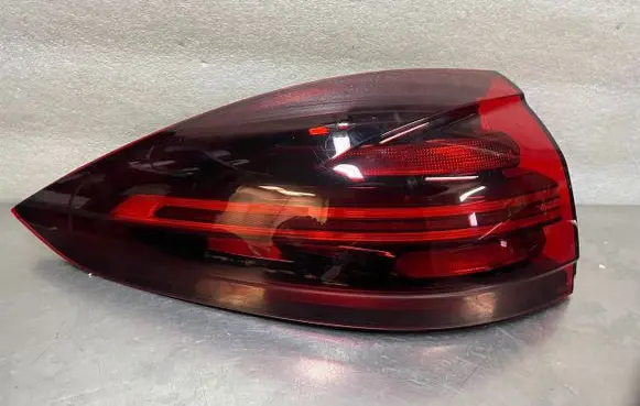 Porsche Cayenne (92A) Rear/tail lights 7P5945207CHANLES