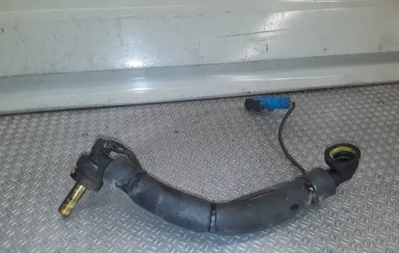 Citroen C5 Breather hose/pipe 9664181280