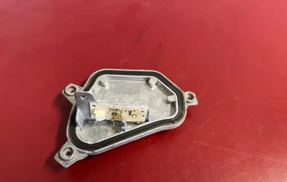 BMW X1 F48 F49 LED ballast control module 7428792 90068146 52211314
