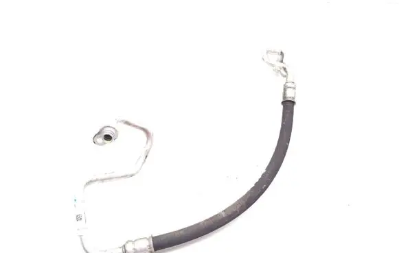 Land Rover Discovery 4 - LR4 Air conditioning (A/C) pipe/hose GJ32-19N601-BA