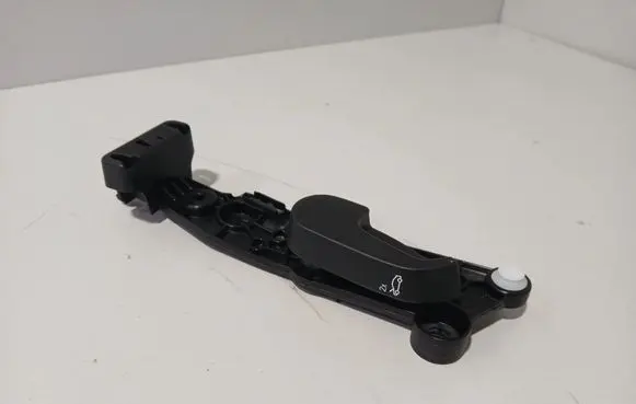 BMW 3 G20 G21 Engine bonnet (hood) release handle 7446416