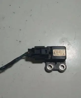 Hyundai Terracan Airbag deployment crash/impact sensor 95640M3110 12V2304 X2T25271