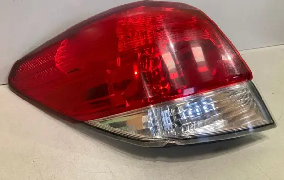 Subaru Legacy Rear/tail lights 22020067