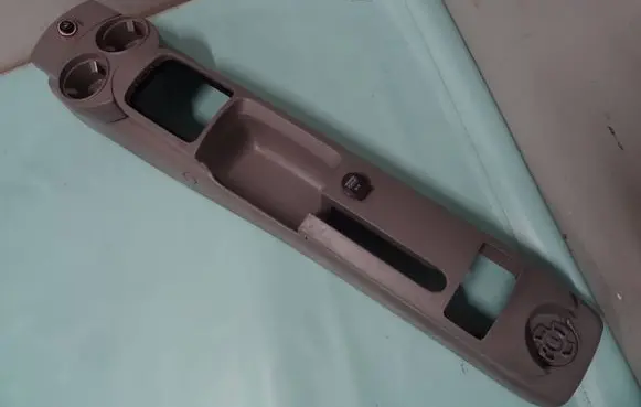 Volkswagen New Beetle Center console 