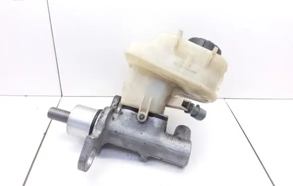 Master brake cylinder
