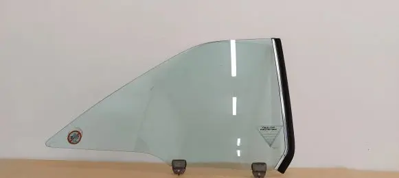 Mercedes-Benz 380 560SEC C126 Rear side window 43R001025 E143R001025 DOT27M240000AS2