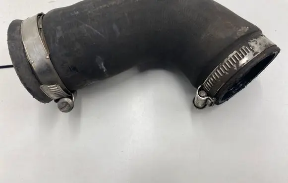 Audi A4 S4 B7 8E 8H Intercooler hose/pipe 8E0145837G