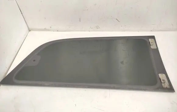 Mercedes-Benz Vito Viano W639 Rear side window DOT211M93AS3 E000191 43R004536