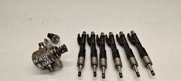 BMW M2 F87 Fuel injection system set 7610761